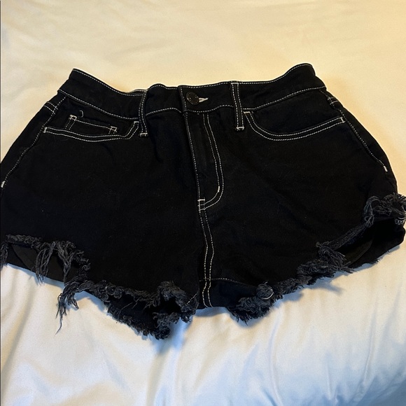 SO Black Jean Shorts with Frayed Hem - Picture 3 of 5